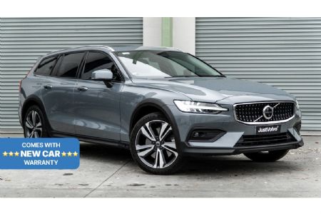 Volvo V60 Cross Country Ultimate B5 Bright MY23