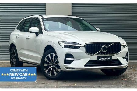 XC60 B5 Momentum AWD in White