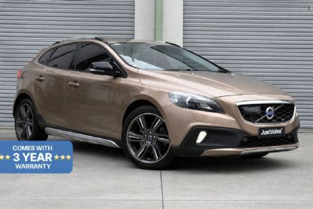 V40 Cross Country T5 AWD MY13 in Rocky Rose Metallic
