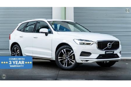 XC60 T5 MOMENTUM AWD MY21 in White